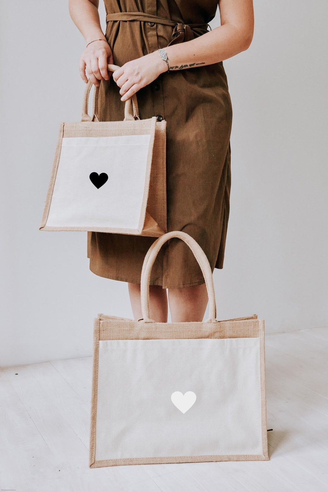 Personalisierte Jutetasche mit Herz – Nachhaltig, stilvoll & vielseitig für Alltag, Geschenkideen für bewussten Konsum. Jetzt gestalten! - Jellies Design
