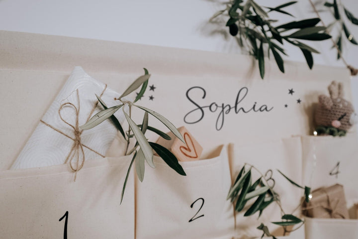 Personalisierter Adventskalender für die gaze Familie aus Stoff mit Namen - Jellies Design