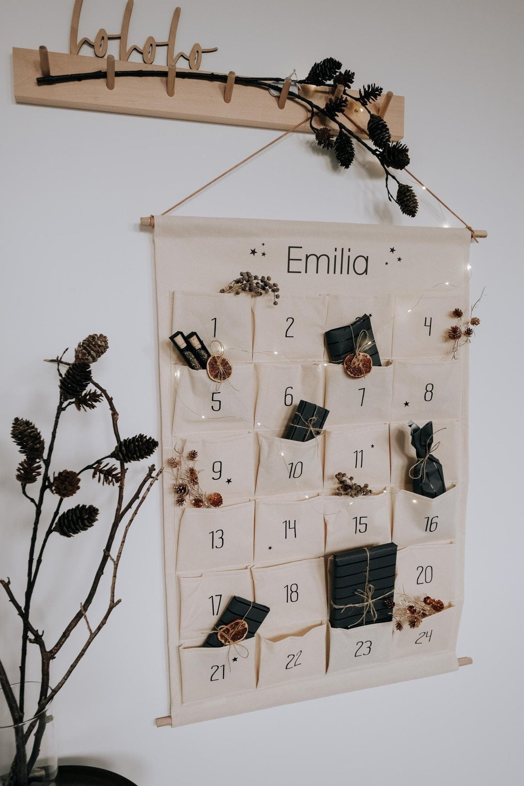Personalisierter Stoff Adventskalender zum Aufhängen mit Namen - Jellies Design
