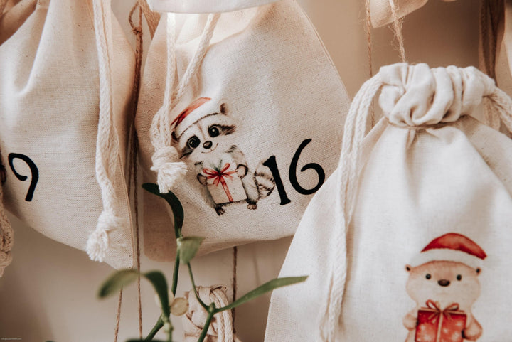 24 Kalender Säckchen für Weihnachten im Set, bedruckbare Baumwollbeutel in 2 Größen, bedruckt oder DIY Bügelbild, nachhaltig zertifiziert. - Jellies Design