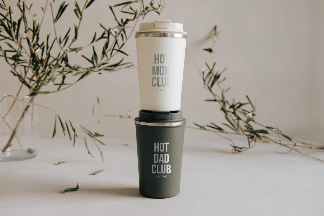 Mama Thermobecher | Kaffeebecher individuell graviert | To Go Becher | Hot Mom Club - JelliesDesign - Cups - Travel Mugs