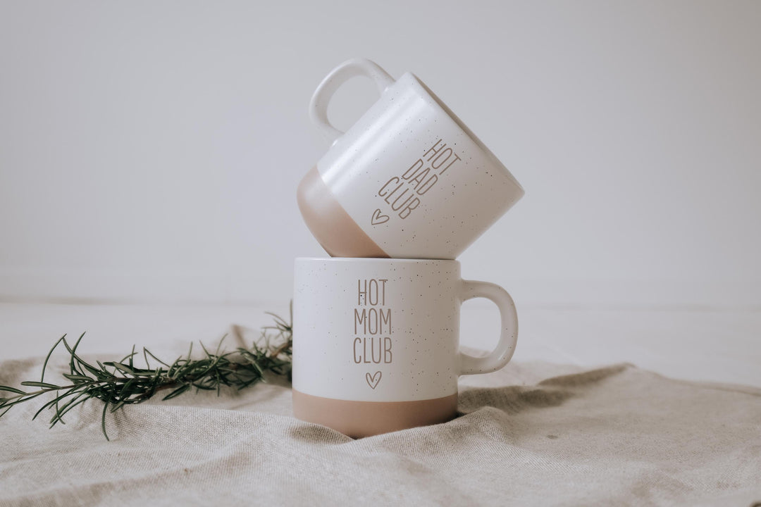 Personalisierte Keramiktasse für deine beste Kollegin | Tasse Steinzeug mit Gravur | Boden naturbelassen und unlasiert - JelliesDesign - Cups - Drinkware