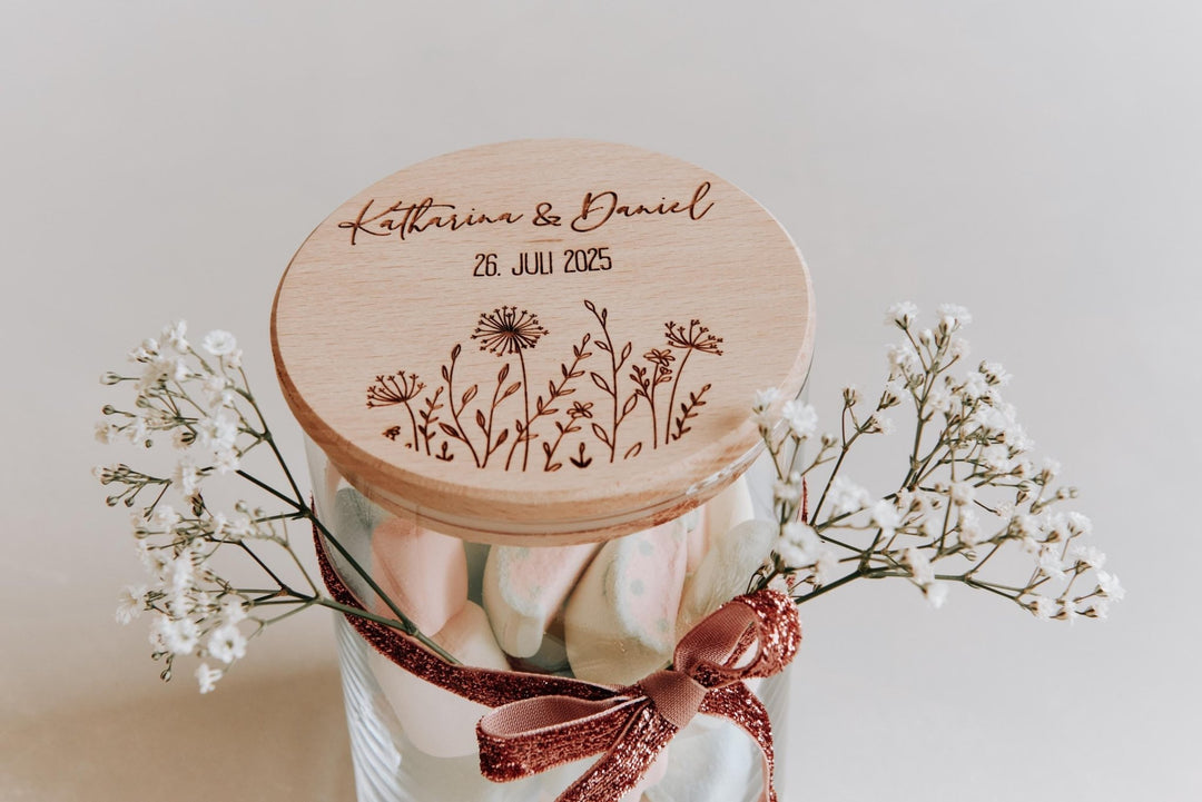 Hochzeitsglas "Wildblumen" das Geschenk zur Hochzeit, Verlobung oder Jahrestag, ein ganz individuelles Vorratsglas - Jellies Design