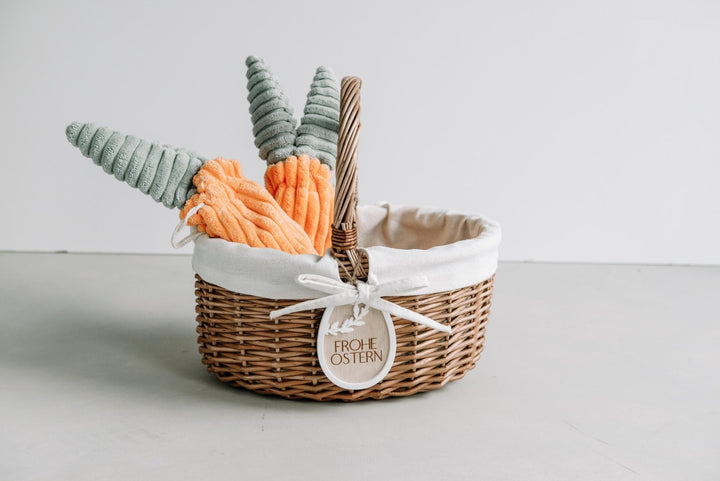 Osterkorb mit personalisiertem Anhänger, aus Weide und Baumwolle, Geschenkidee für Erzieherinnen, Freundin, Nachbarn oder Mitbringsel - Jellies Design