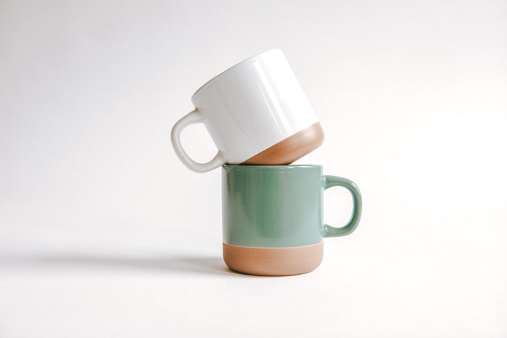Keramiktasse "stupid canadian wolf bird" in Steinzeug - Optik mit Tiefgravur, 360 ml – Geschenk für Heated Rivalry Liebhaber - Jellies Design