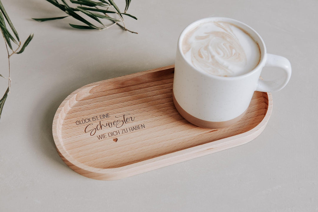 Holztablett aus Buche mit Gravur "Glück ist" – personalisiertes Geschenk für die Familie, in 2 Größen wählbar - Jellies Design