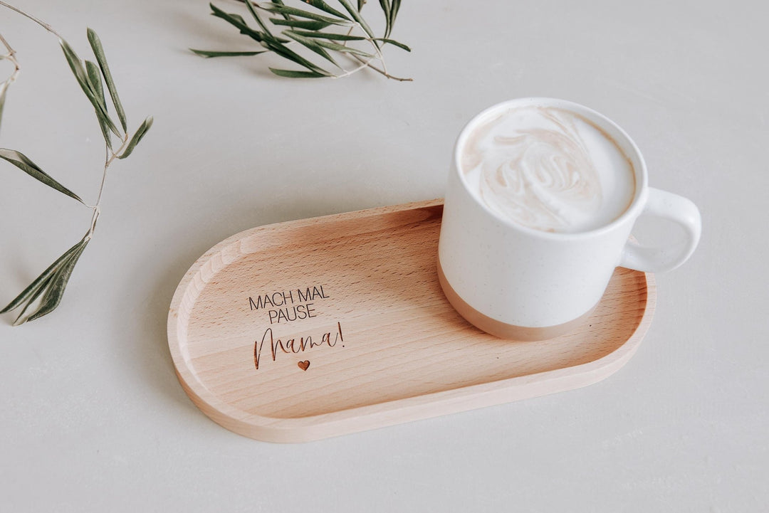 Holztablett aus Buche mit Gravur "Mach mal Pause" – personalisiertes Geschenk für Kollegen, in 2 Größen wählbar - Jellies Design