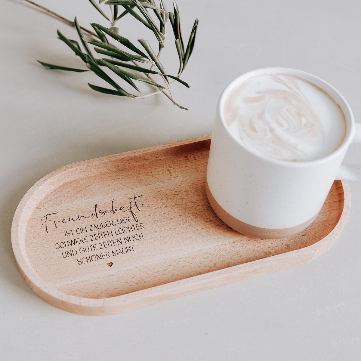 Holztablett aus Buche mit Gravur "Freundschaft" – personalisiertes Geschenk für die beste Freundin, in 2 Größen wählbar - Jellies Design