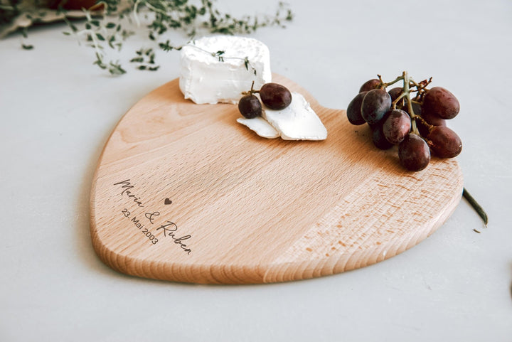 Schneidebrett Herz personalisiert - Jellies Design