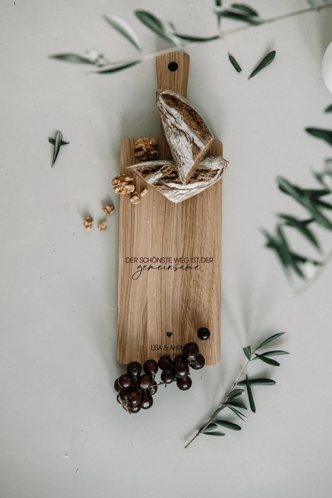 Schneidebrett Eiche personalisiert mit Gravur - gemeinsame Zeit – Geschenk zu Hochzeit, Jubiläum oder zum Einzug für Paare, in 2 Größen - Jellies Design
