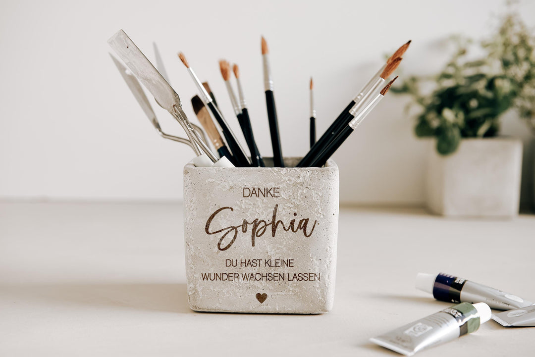 Blumentopf personalisiert mit Danke und Abschied für Kollegin, Erzieherin, Lehrerin "Du hast kleine Wunder wachsen lassen" - JelliesDesign - - Indoor Planters