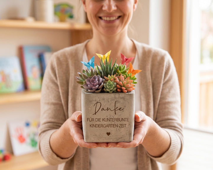 Abschiedsgeschenk Erzieherin oder Lehrerin "Danke für die kunterbunte Kindergarten-Zeit" Personalisierter Blumentopf - Geschenk Kindergarten - JelliesDesign - - Indoor Planters