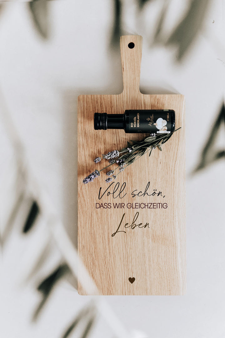 Schneidebrett Eiche – Geschenkidee für Freundin oder Lieblingsmensch, 2 Größen wählbar, "voll schön, dass wir gemeinsam leben" - JelliesDesign - - Cutting Boards