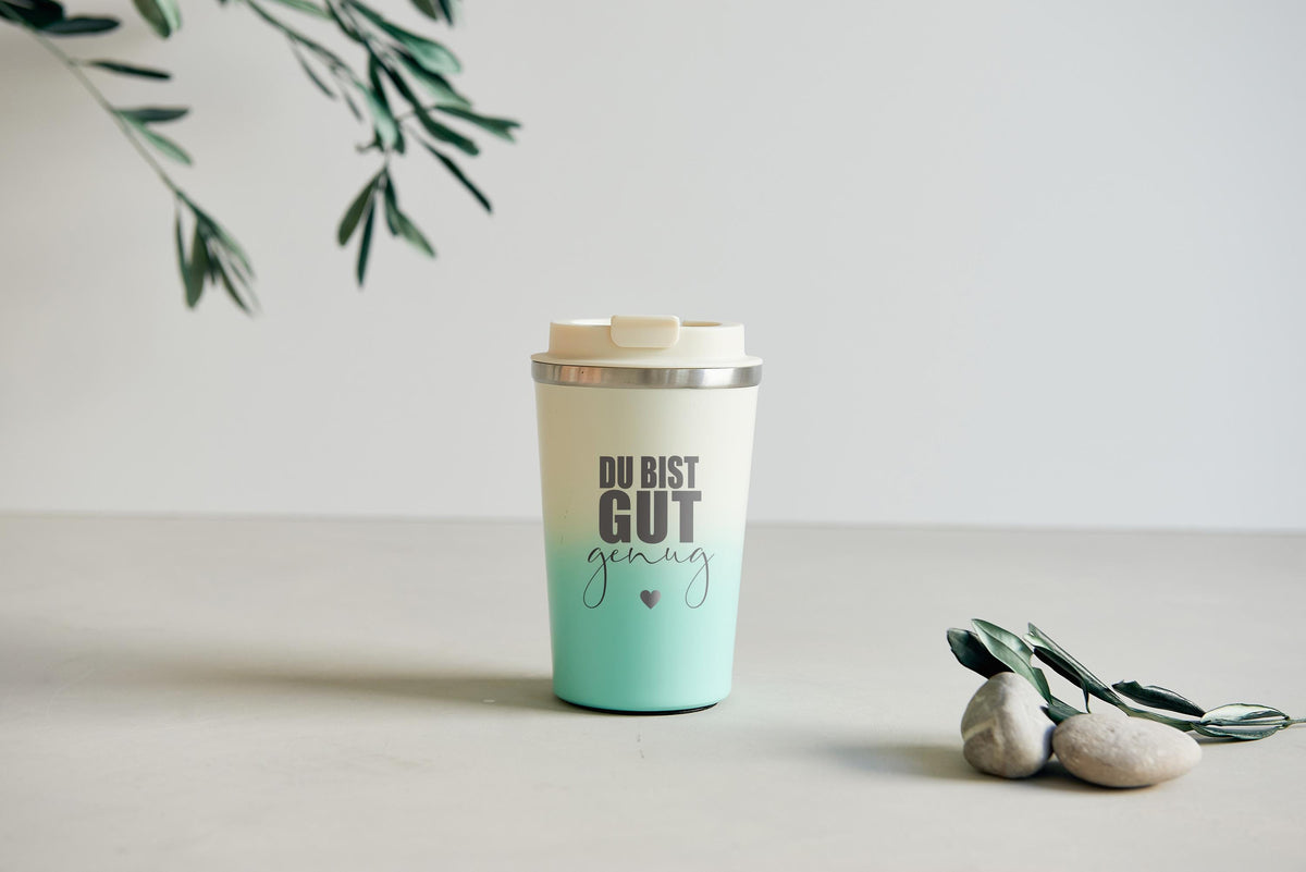Thermobecher mit Gravur "Du bist gut genug", 350 ml Edelstahl - Beige Pastell-Verlauf in Grün, Blau oder Rosa - JelliesDesign - Cups - Travel Mugs
