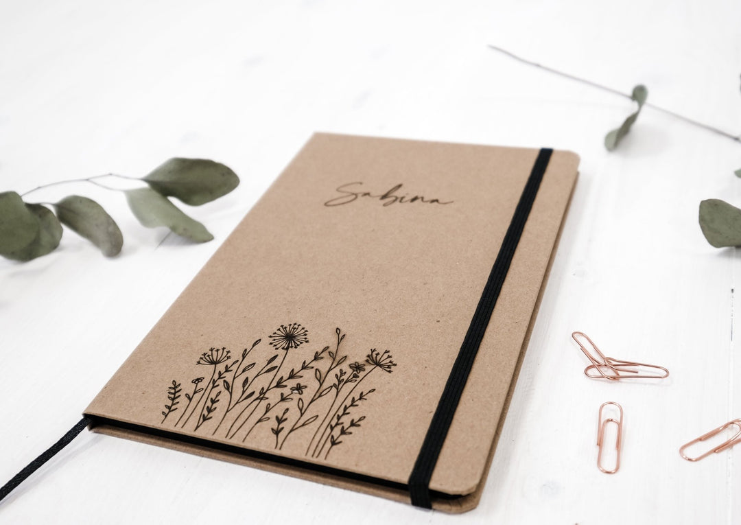 Notizbuch DIN A5 mit Kraftpapier Cover Wildblumenmotiv, personalisierbar - Jellies Design