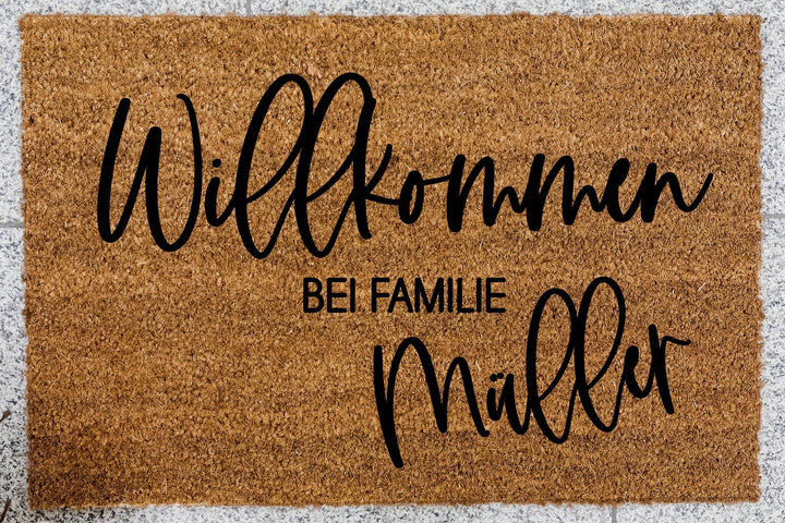 Personalisierte Kokos Fußmatte "Willkommen bei Familie..." - Jellies Design