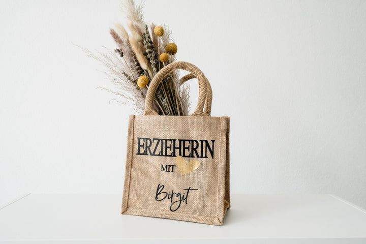 Jutetasche mit Namen "Erzieherin mit Herz" - JelliesDesign - Jute Bag - Totes