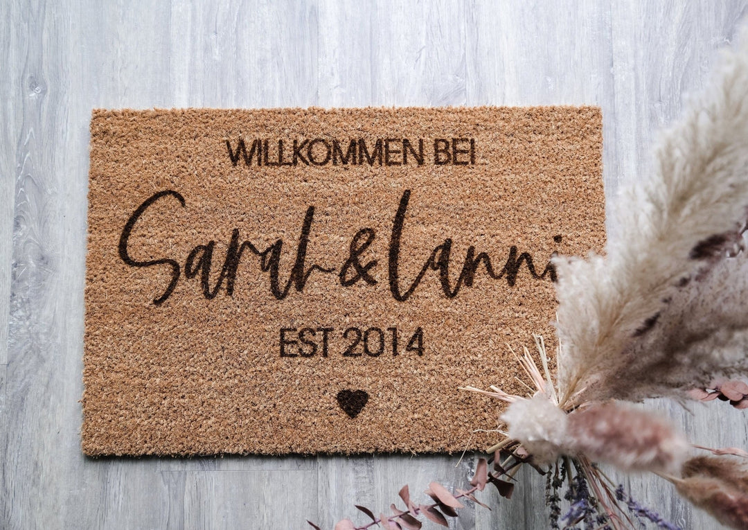 Personalisierte Kokos Fussmatte "Willkommen bei" - Jellies Design