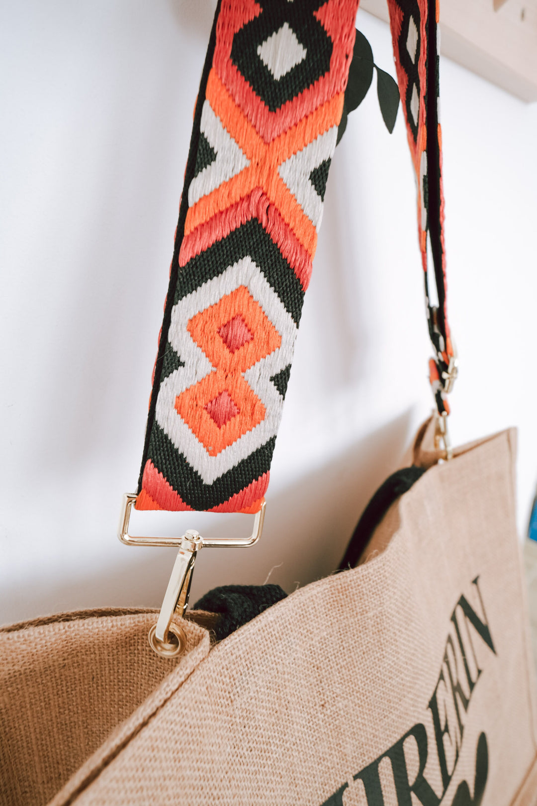 Jutetasche mit besticktem Taschengurt "Ethno Design", personalisierbar - JelliesDesign - Jute Bag - Totes