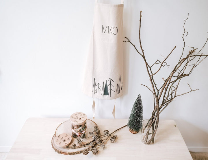 personalisierte Schürze für Kinder mit skandinavischen Motiven zu Weihnachten - Jellies Design