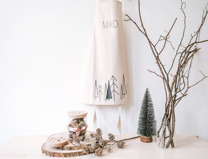 personalisierte Schürze für Kinder mit skandinavischen Motiven zu Weihnachten - Jellies Design