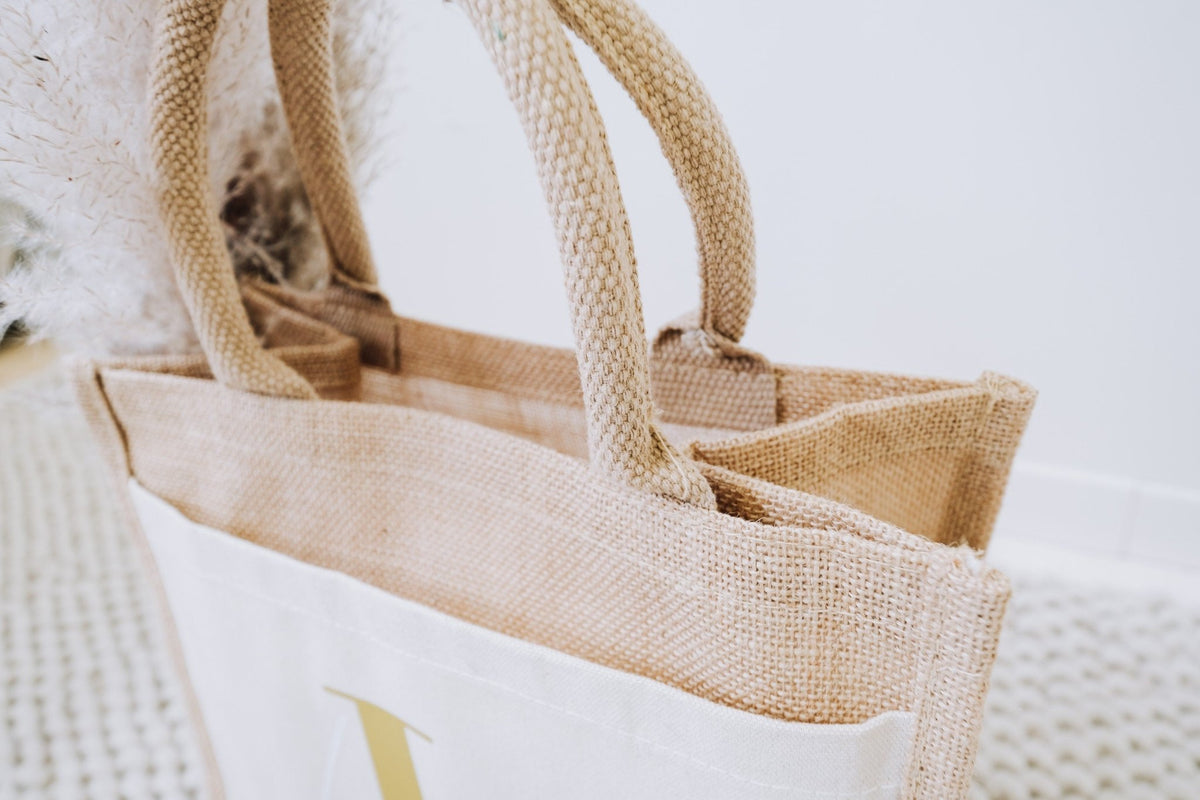 Jute Tasche mit Monogramm und Seitenfach - Jellies Design
