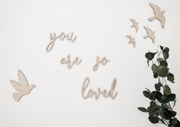 Wanddeko aus Holz "you are so loved" - Jellies Design