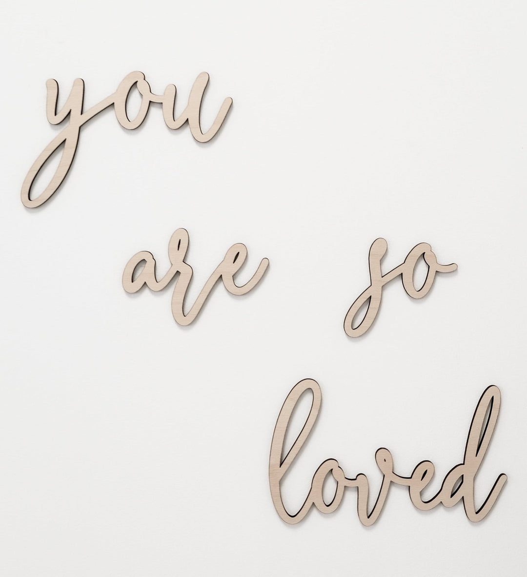 Wanddeko aus Holz "you are so loved" - Jellies Design