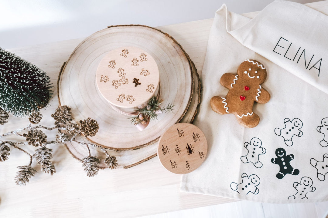Weihnachtsgläser und Keksdosen mit Skandinavischen Tannenbaummotiv in vier verschiedenen Größen - Jellies Design